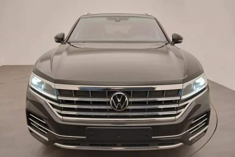 Volkswagen Touareg din 2022 cu 65.000 km - oferta VOL175698 - foto 3