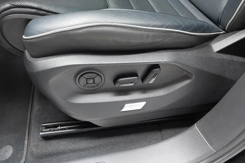 Volkswagen Touareg din 2022 cu 65.000 km - oferta VOL175698 - foto 15