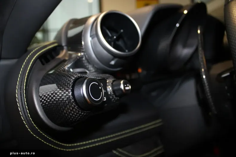 Ferrari F8 din 2022 cu 19.500 km - oferta FER175710 - foto 26