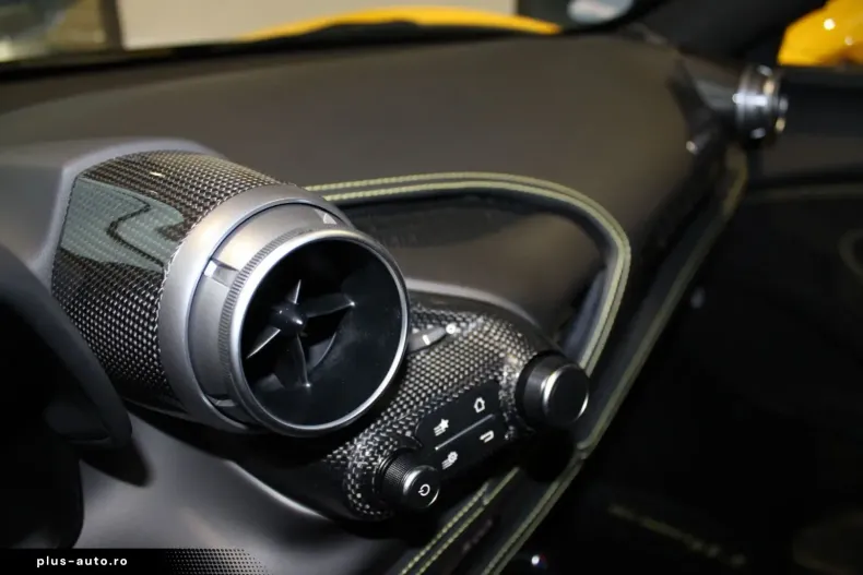 Ferrari F8 din 2022 cu 19.500 km - oferta FER175710 - foto 28