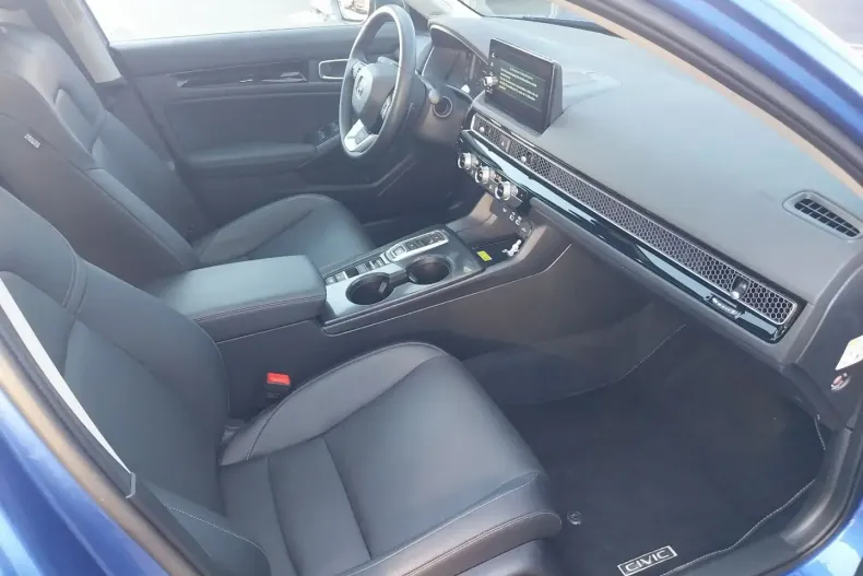 Honda Civic din 2024 cu 24.350 km - oferta HON175714 - foto 17