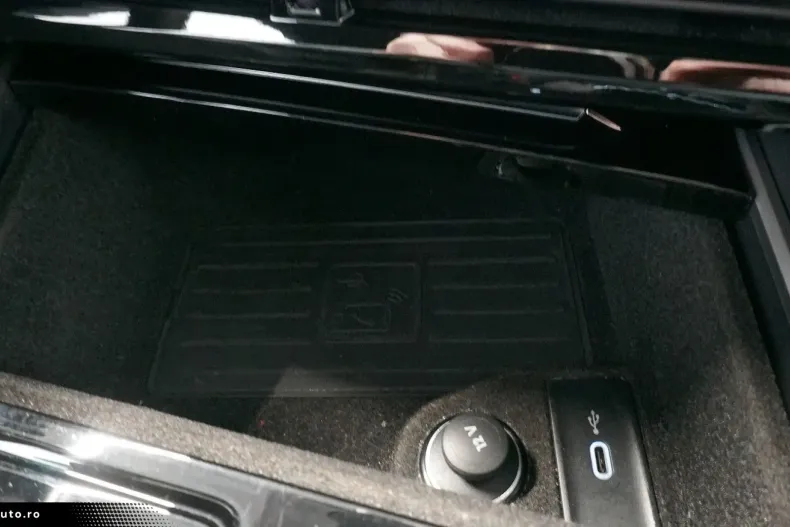 Volkswagen Touareg din 2022 cu 67.435 km - oferta VOL175717 - foto 24