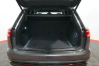 Volkswagen Touareg din 2022 cu 67.435 km - oferta VOL175717 - foto 35