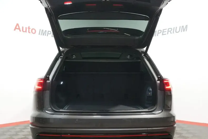 Volkswagen Touareg din 2022 cu 67.435 km - oferta VOL175717 - foto 36