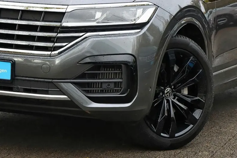 Volkswagen Touareg din 2022 cu 28.930 km - oferta VOL175720 - foto 3