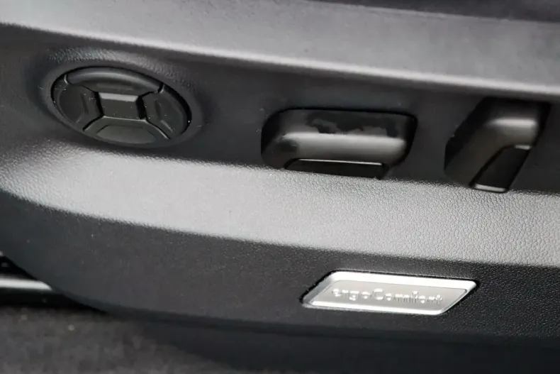 Volkswagen Touareg din 2022 cu 28.930 km - oferta VOL175720 - foto 12