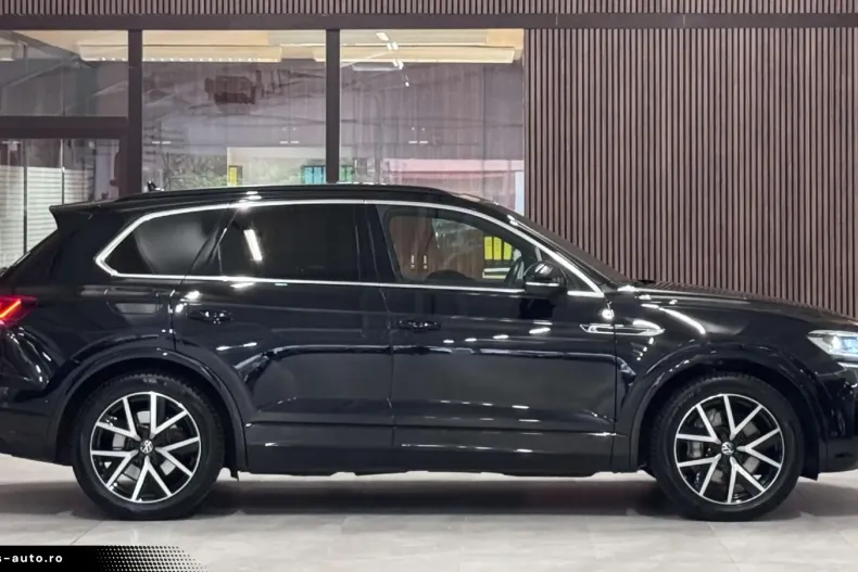 Volkswagen Touareg din 2022 cu 67.880 km - oferta VOL175721 - foto 7