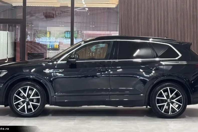 Volkswagen Touareg din 2022 cu 67.880 km - oferta VOL175721 - foto 8