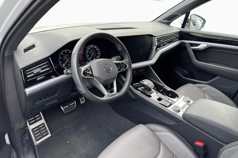 Volkswagen Touareg din 2022 cu 56.990 km - oferta VOL175723 - foto 10