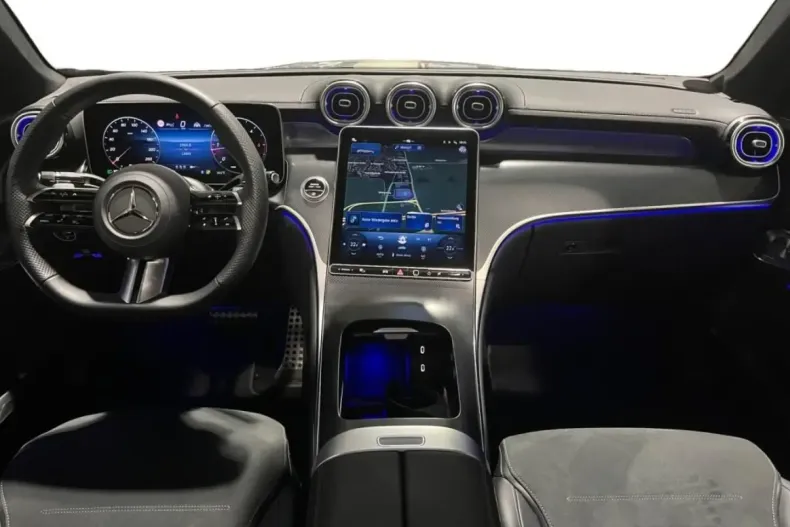 Mercedes-Benz GLC 300 din 2025 cu 4.201 km - oferta MER175728 - foto 4