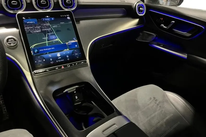 Mercedes-Benz GLC 300 din 2025 cu 4.201 km - oferta MER175728 - foto 14