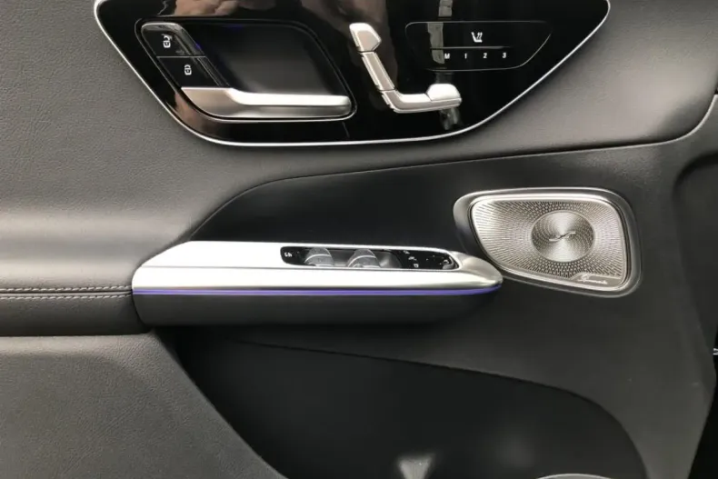 Mercedes-Benz GLC 300 din 2024 cu 15.852 km - oferta MER175743 - foto 15