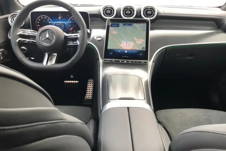 Mercedes-Benz GLC 300 din 2024 cu 17.061 km - oferta MER175745 - foto 4