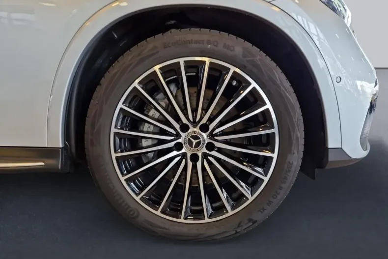 Mercedes-Benz GLC 200 din 2025 cu 5.986 km - oferta MER175750 - foto 5