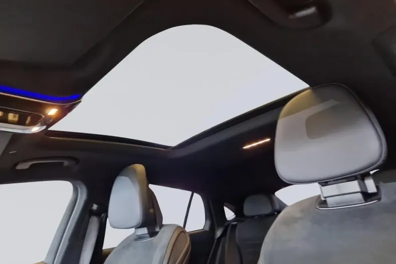 Mercedes-Benz GLC 200 din 2025 cu 5.986 km - oferta MER175750 - foto 11