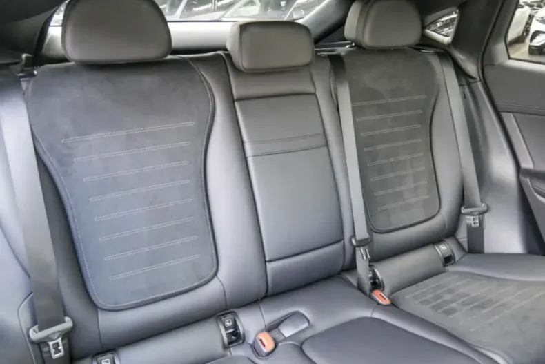 Mercedes-Benz GLC 200 din 2025 cu 3.423 km - oferta MER175751 - foto 4