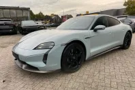 Porsche Taycan din 2024 cu 2.599 km - oferta POR175753 - foto 1