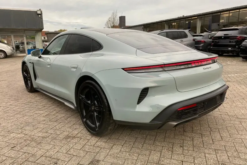 Porsche Taycan din 2024 cu 2.599 km - oferta POR175753 - foto 5