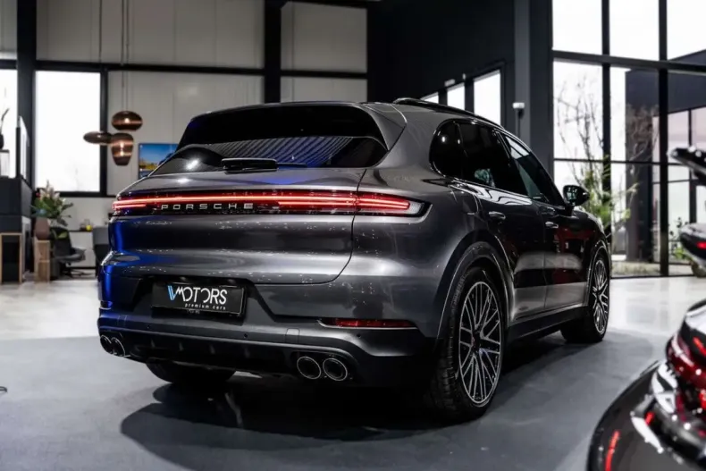 Porsche Cayenne din 2024 cu 34.430 km - oferta POR175755 - foto 5