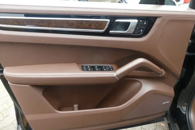 Porsche Cayenne din 2022 cu 62.000 km - oferta POR175756 - foto 16