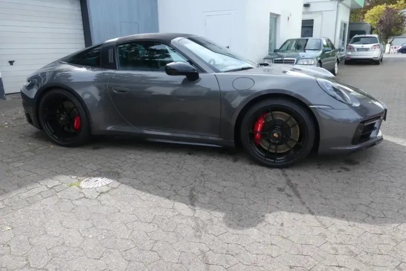 Porsche 992 din 2023 cu 12.800 km - oferta POR175759 - foto 9