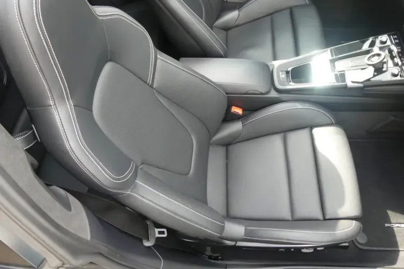 Porsche 992 din 2023 cu 12.800 km - oferta POR175759 - foto 28