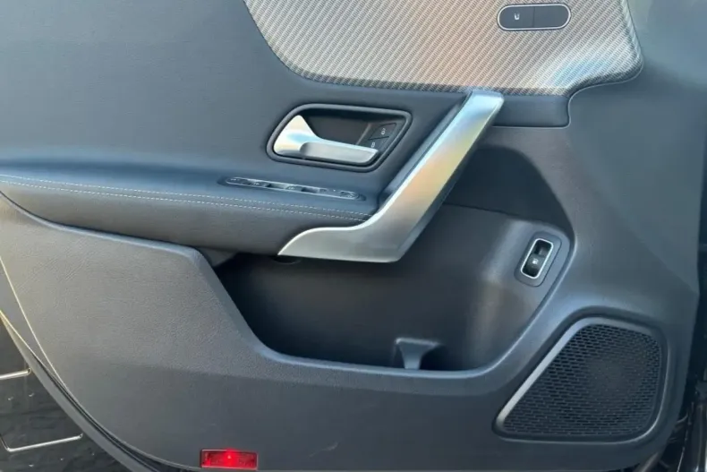 Mercedes-Benz A 250 din 2024 cu 43.653 km - oferta MER175762 - foto 5