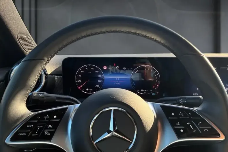 Mercedes-Benz A 250 din 2024 cu 43.653 km - oferta MER175762 - foto 7