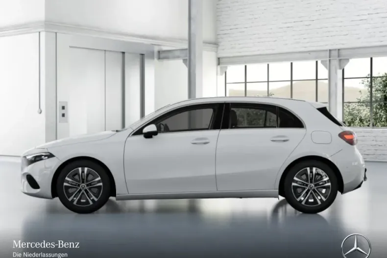 Mercedes-Benz A 250 din 2024 cu 21.153 km - oferta MER175763 - foto 4