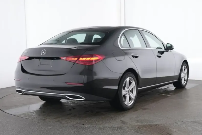 Mercedes-Benz C 300 din 2024 cu 40.194 km - oferta MER175770 - foto 2