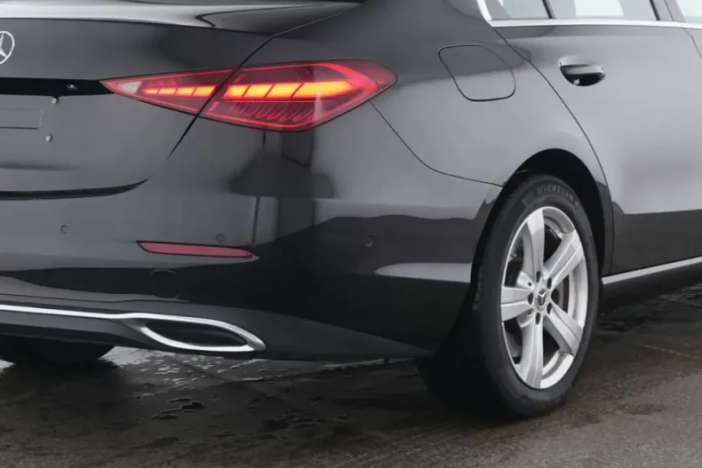 Mercedes-Benz C 300 din 2024 cu 40.194 km - oferta MER175770 - foto 9