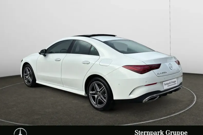 Mercedes-Benz CLA 250 din 2025 cu 28.080 km - oferta MER175771 - foto 3