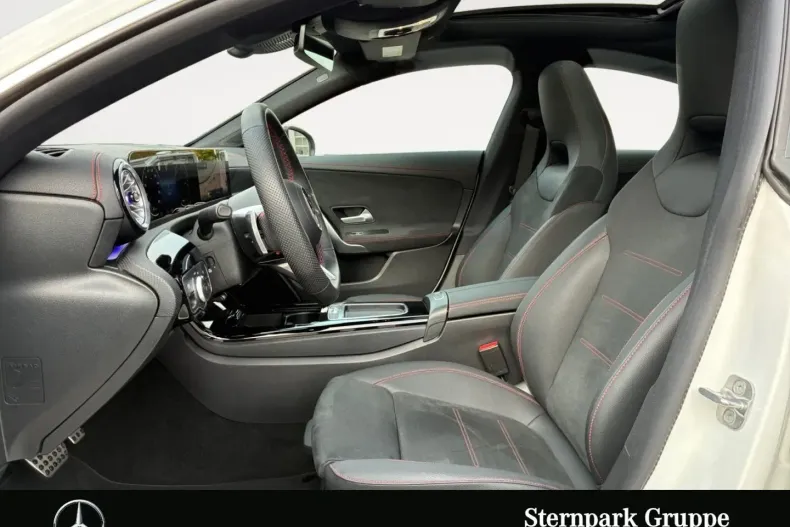Mercedes-Benz CLA 250 din 2025 cu 28.080 km - oferta MER175771 - foto 9
