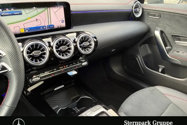 Mercedes-Benz CLA 250 din 2025 cu 28.080 km - oferta MER175771 - foto 19