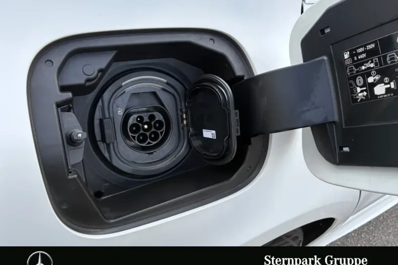 Mercedes-Benz CLA 250 din 2025 cu 28.080 km - oferta MER175771 - foto 24