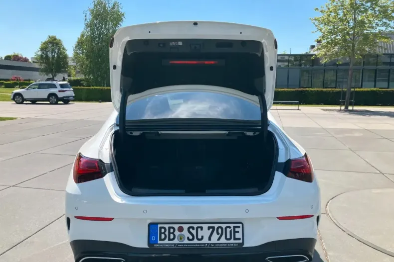 Mercedes-Benz CLA 250 din 2025 cu 15.000 km - oferta MER175772 - foto 12