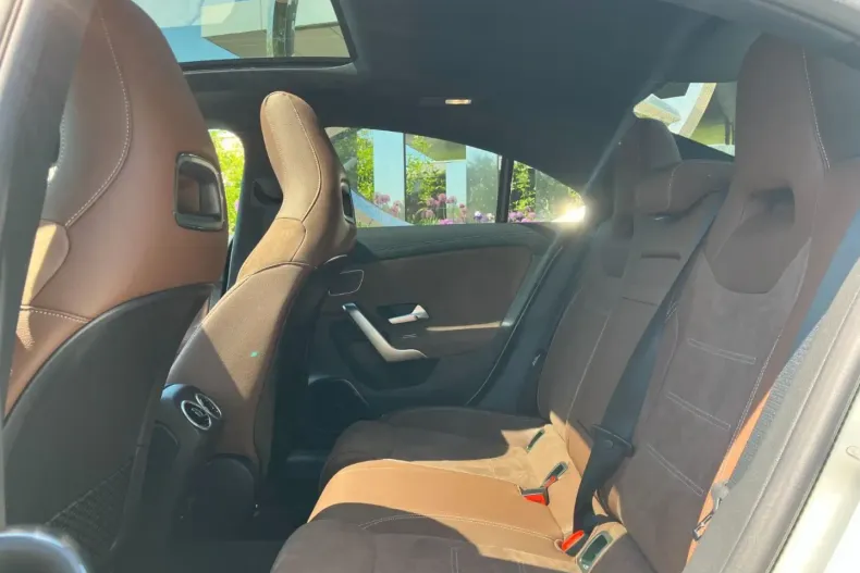 Mercedes-Benz CLA 250 din 2025 cu 15.000 km - oferta MER175772 - foto 15