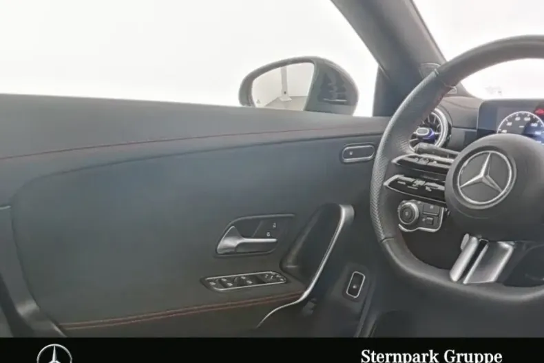 Mercedes-Benz CLA 250 din 2025 cu 10.000 km - oferta MER175775 - foto 8