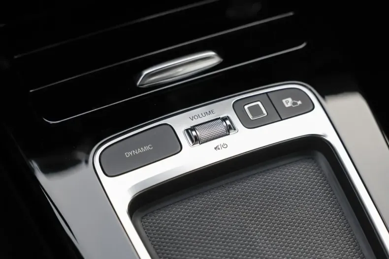 Mercedes-Benz CLA 250 din 2024 cu 11.406 km - oferta MER175776 - foto 13