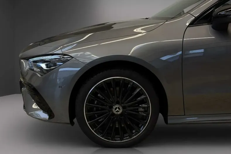 Mercedes-Benz CLA 250 din 2024 cu 32.500 km - oferta MER175778 - foto 4