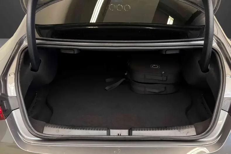 Mercedes-Benz CLA 250 din 2024 cu 32.500 km - oferta MER175778 - foto 11