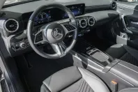 Mercedes-Benz CLA 250 din 2024 cu 5.974 km - oferta MER175779 - foto 8