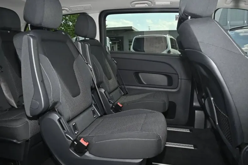 Mercedes-Benz V 250 din 2024 cu 39.172 km - oferta MER175796 - foto 4