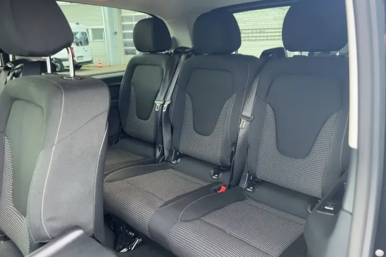 Mercedes-Benz V 250 (Clasa V) din 2024 cu 16.619 km - oferta MER175800 - foto 17