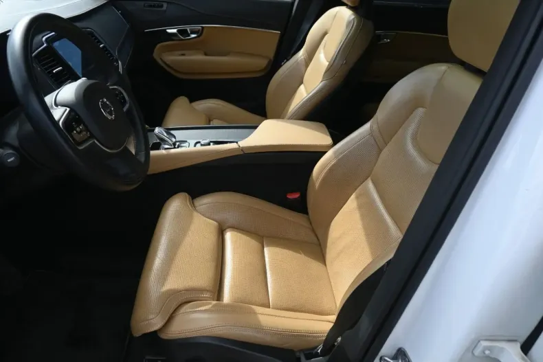 Volvo XC90 din 2021 cu 59.500 km - oferta VOL175820 - foto 19