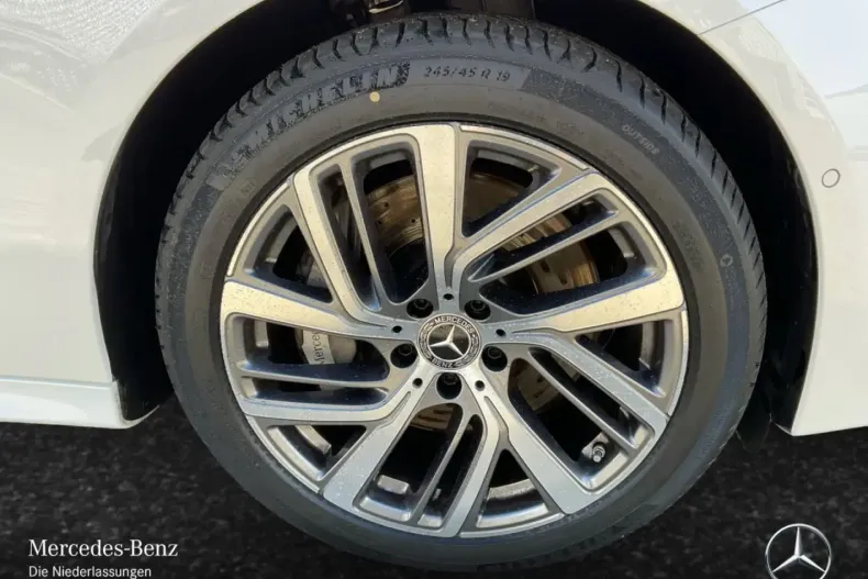 Mercedes-Benz E 300 din 2024 cu 33.033 km - oferta MER175826 - foto 7