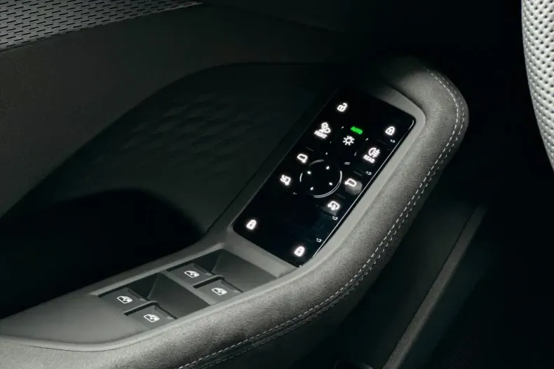 Audi A5 din 2025 cu 11.900 km - oferta AUD175829 - foto 14