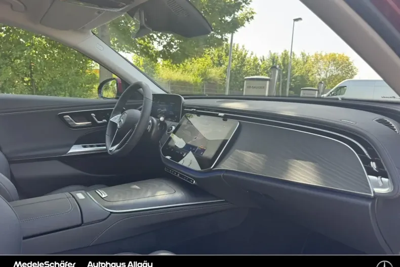 Mercedes-Benz E 400 din 2024 cu 5.000 km - oferta MER175831 - foto 11