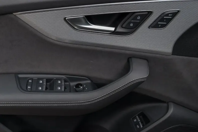 Audi Q8 din 2024 cu 30.390 km - oferta AUD175835 - foto 9