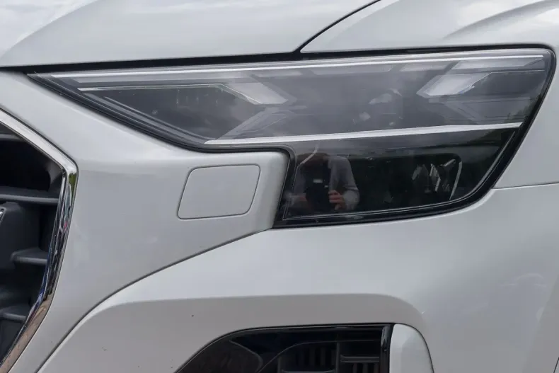 Audi Q8 din 2024 cu 30.390 km - oferta AUD175835 - foto 12